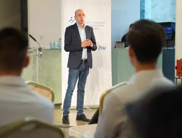 A magyar tudás szolgálatában a Kárpát-medencei Tehetségkutató Alapítvány